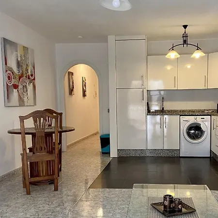 Victoria Court Modern 1 Bed Cristianos Tenerife Appartamento